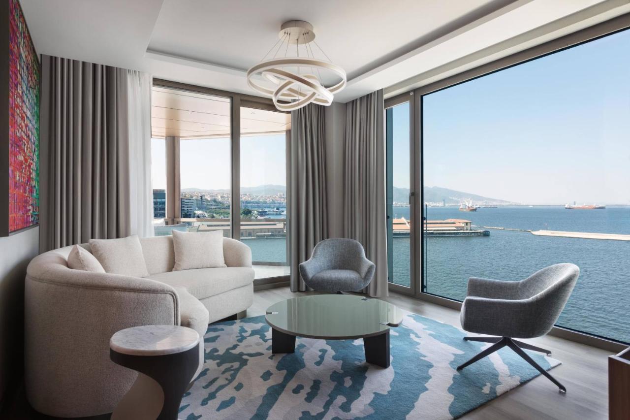 Izmir Marriott Hotel Esmirna Exterior foto Suite at the Westin Athens