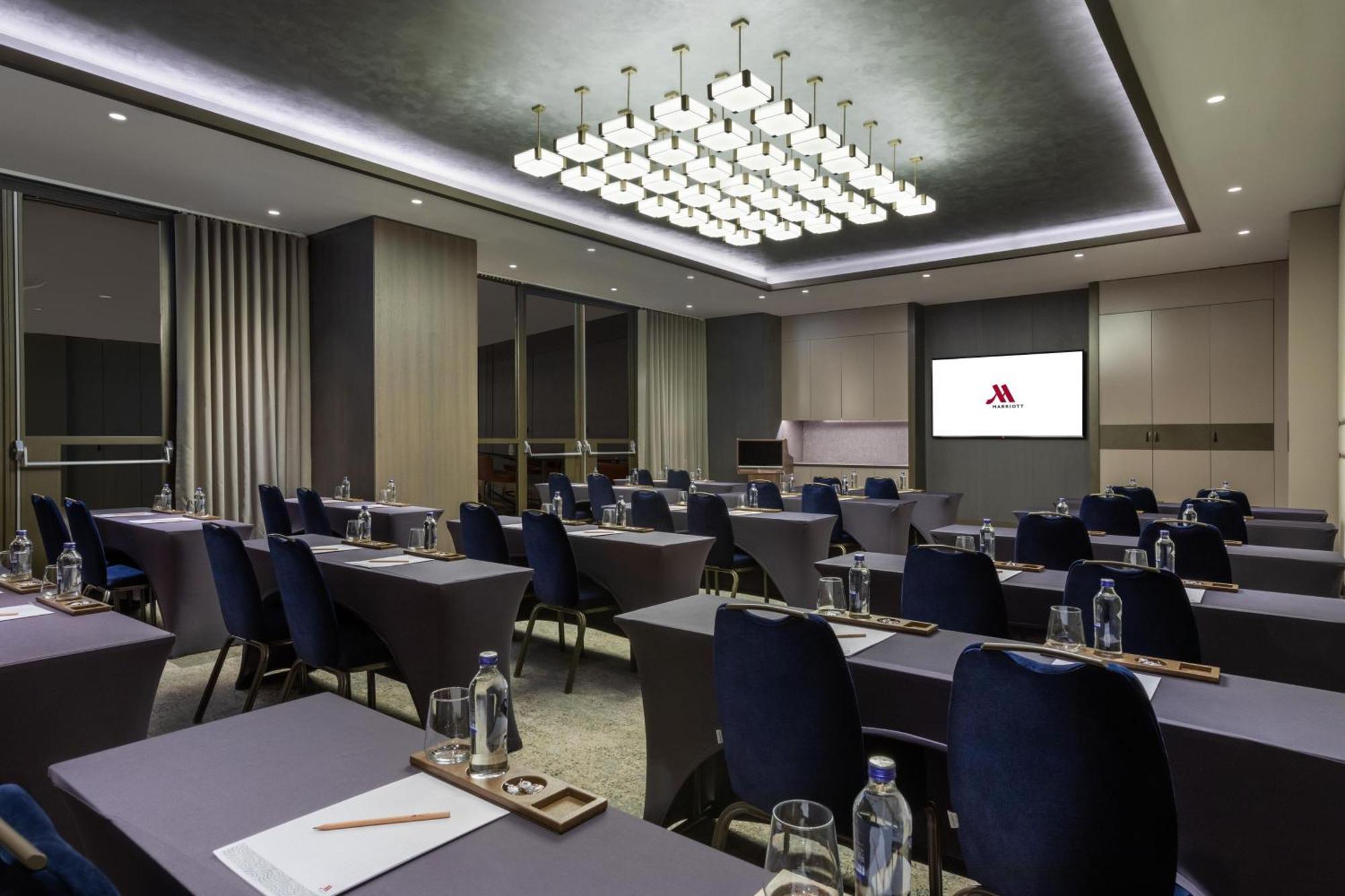 Izmir Marriott Hotel Esmirna Exterior foto Meeting room
