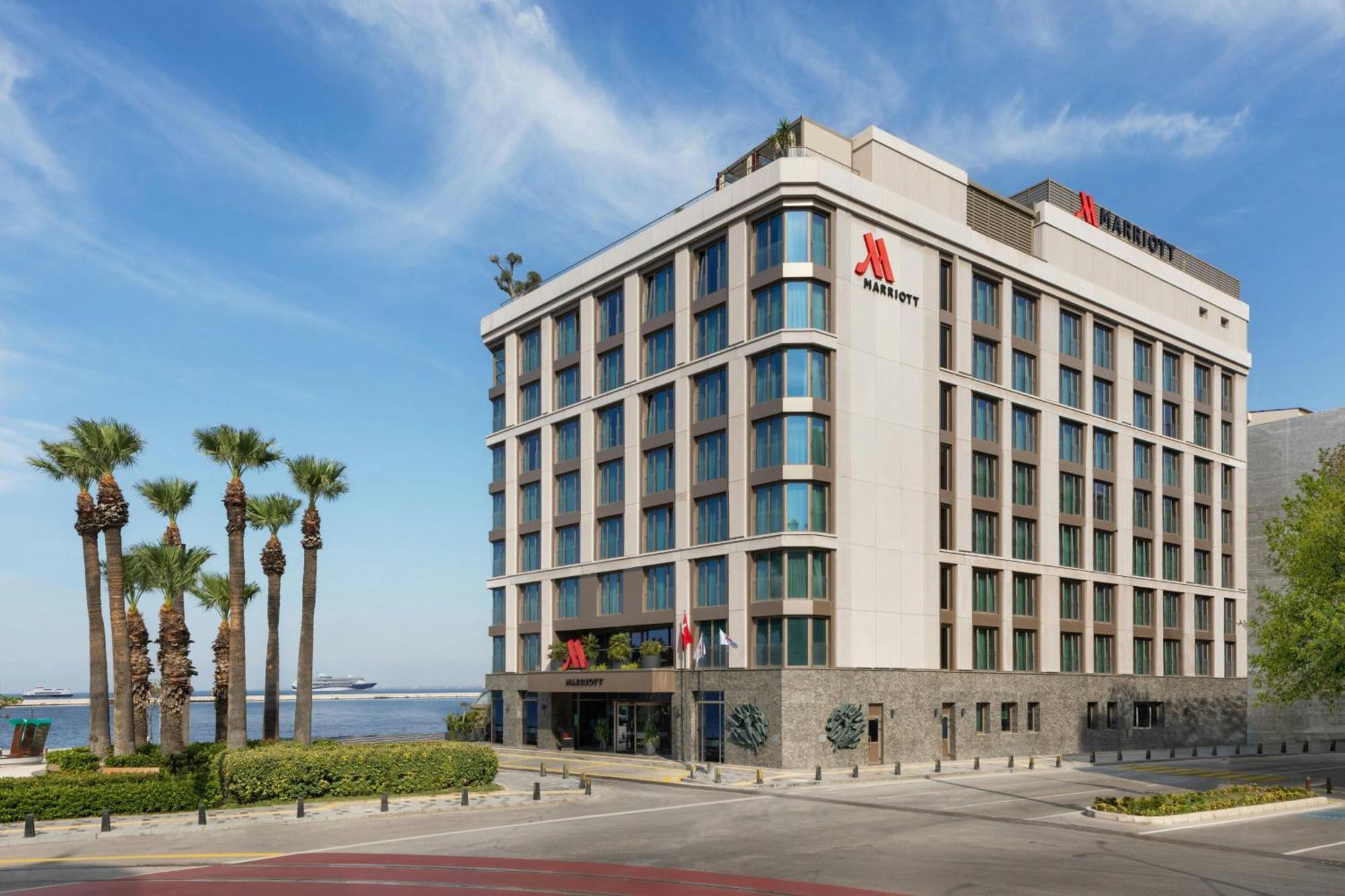 Izmir Marriott Hotel Esmirna Exterior foto The hotel in 2016